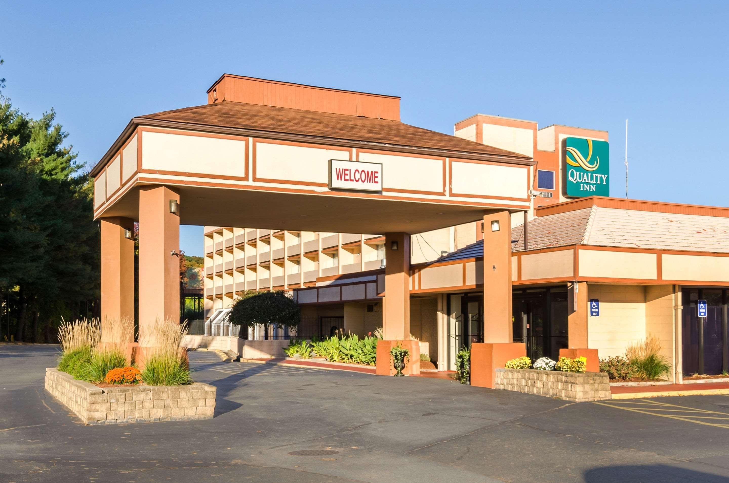 Quality Inn Вэст спрингфильд Экстерьер фото