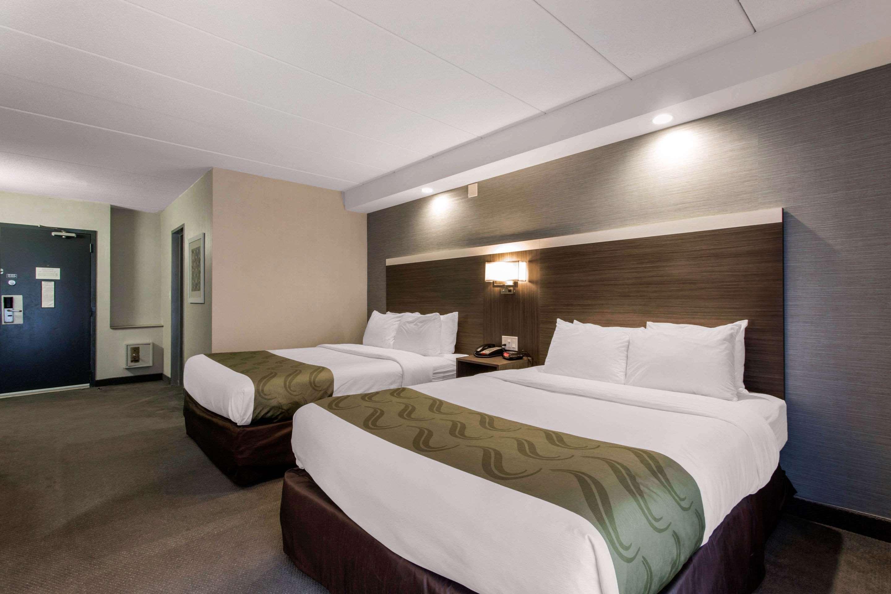 Quality Inn Вэст спрингфильд Экстерьер фото