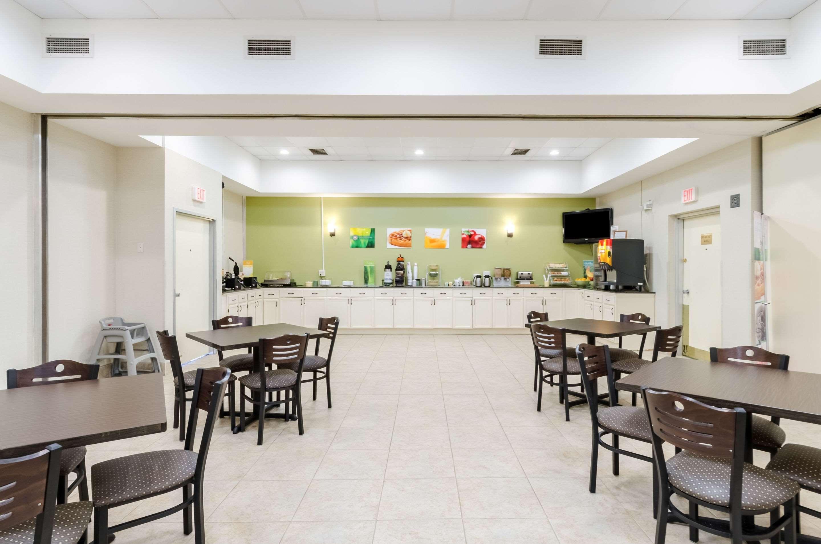 Quality Inn Вэст спрингфильд Экстерьер фото