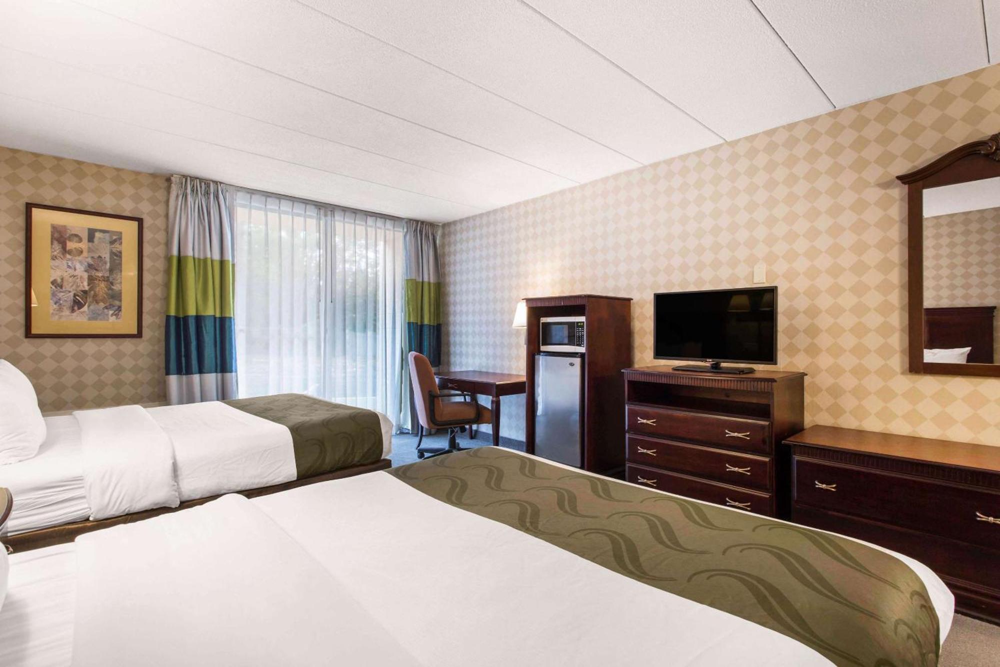Quality Inn Вэст спрингфильд Экстерьер фото